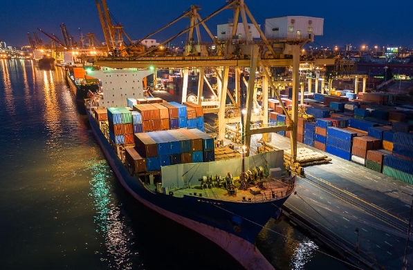 青島貨代成為了連接海陸、促進(jìn)全球貿(mào)易往來的重要橋梁