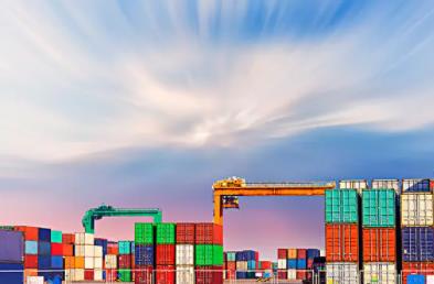 上海國際海運需要防范哪些風險呢？影響它價格的因素有哪些？