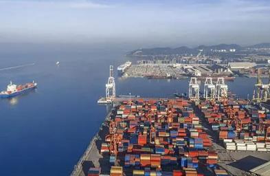 國際海運(yùn)作為全球貿(mào)易發(fā)展的重要推動力之一