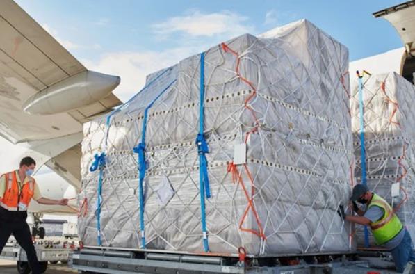 新加坡空運專線對全球經(jīng)濟的影響有哪些？