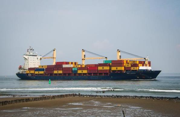 貨代作為國(guó)際物流領(lǐng)域的專業(yè)機(jī)構(gòu)，具有重要的作用和發(fā)展?jié)摿?>
							</div>
							<div   id=