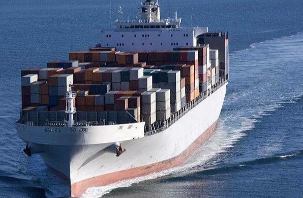 菲律賓物流發(fā)揮著橋梁的作用，推動(dòng)著菲律賓經(jīng)濟(jì)的蓬勃發(fā)展