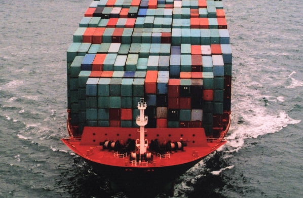 對(duì)客戶而言，選擇一個(gè)可信賴的貨代公司是非常重要的