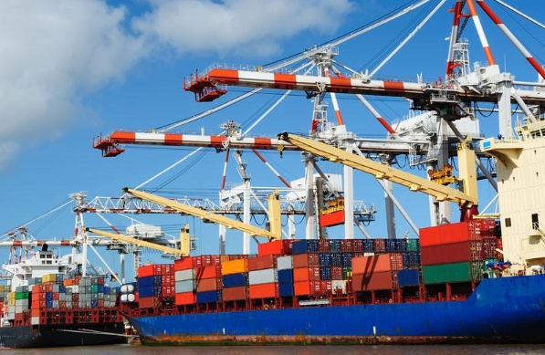 在這個(gè)全球化的大潮中，國(guó)際貨運(yùn)代理扮演著越來(lái)越重要的角色