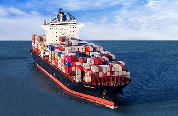 國(guó)際貨運(yùn)代理以其獨(dú)特的魅力和不可或缺的作用，吸引越來(lái)越多的目光