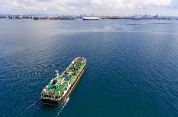 未來全球經(jīng)濟(jì)一體化深入推進(jìn)，上海物流將繼續(xù)保持旺盛的發(fā)展勢頭