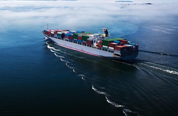 隨著市場(chǎng)環(huán)境的不斷變化，美國貨代行業(yè)也面臨著前所未有的挑戰(zhàn)