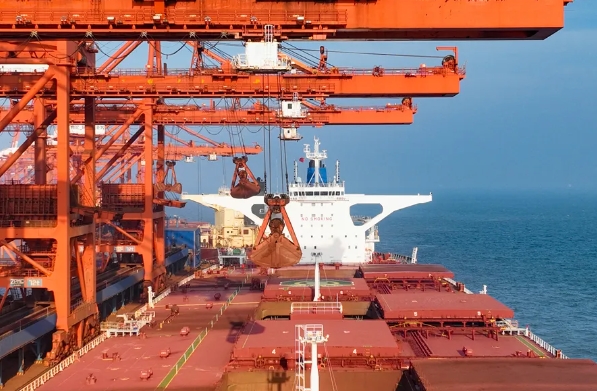 隨著市場的持續(xù)拓展，上海貨代行業(yè)將繼續(xù)發(fā)揮其智慧舞者的角色