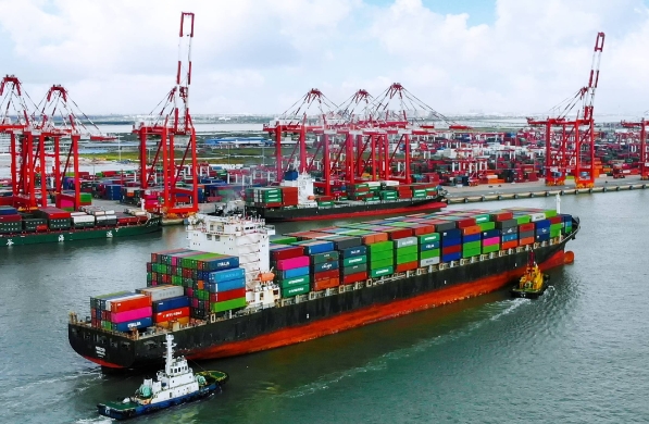 海運公司加強(qiáng)與其他行業(yè)的合作，共同探索可持續(xù)發(fā)展的解決方案